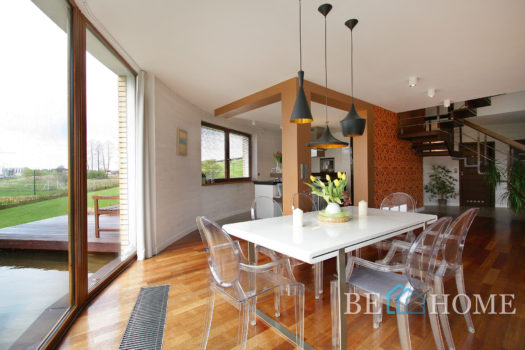 Luksusowy dom z dużą działką