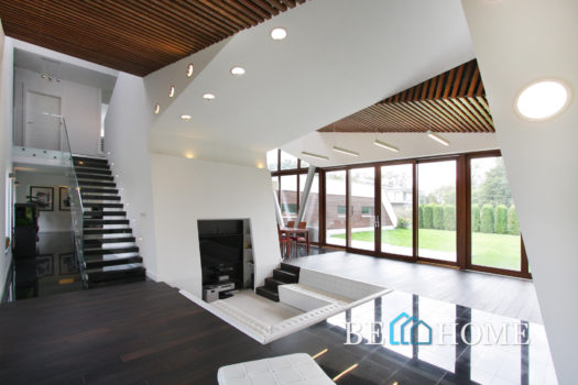 Ultranowoczesny dom na Brzezinach