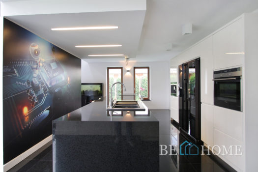 Ultranowoczesny dom na Brzezinach