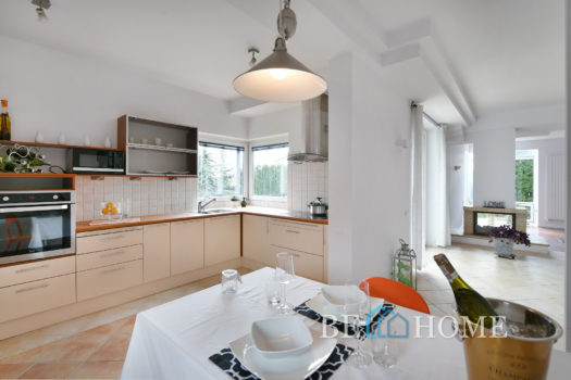 Dom na Brzezinach w super lokalizacji