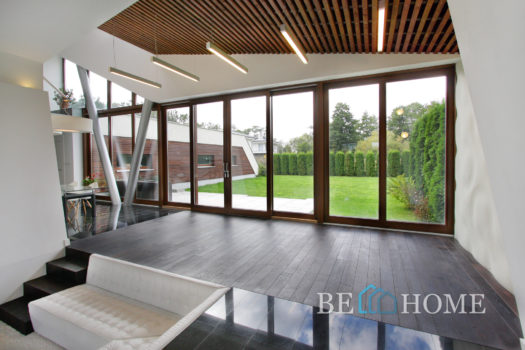 Ultranowoczesny dom na Brzezinach