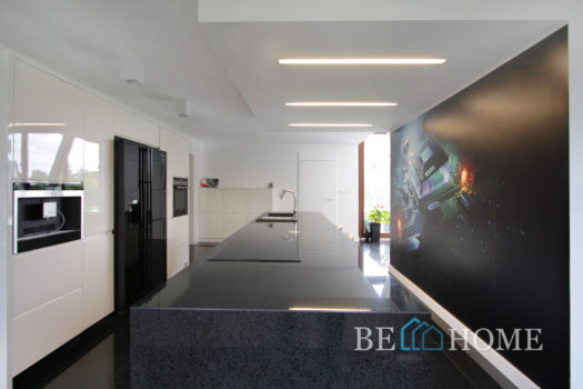 Ultranowoczesny dom na Brzezinach