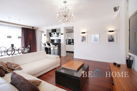 Nowoczesny apartament w bliskich Markach