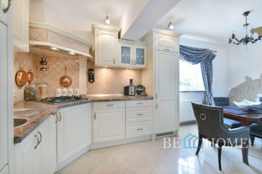 Klasyczny dom w bliskich Markach