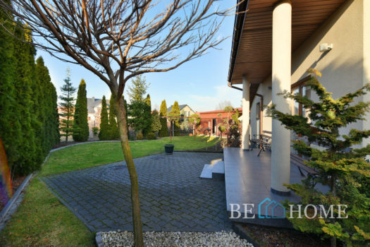 Klasyczny dom w bliskich Markach