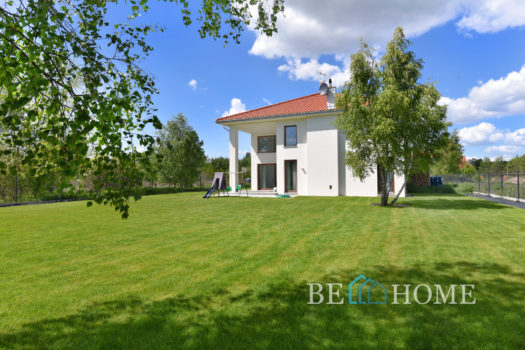 Ekskluzywny i nowoczesny dom na Białołęce