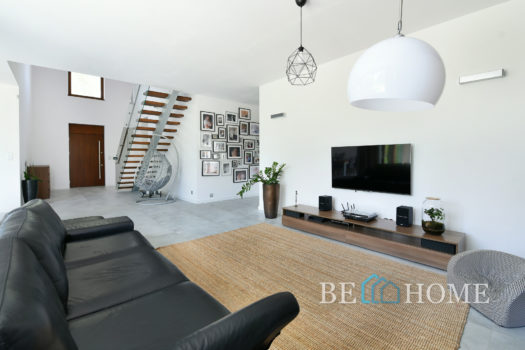 Ekskluzywny i nowoczesny dom na Białołęce