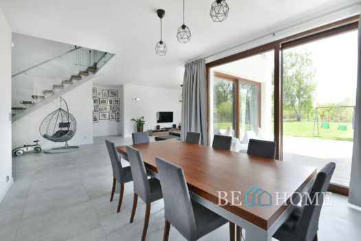 Ekskluzywny i nowoczesny dom na Białołęce