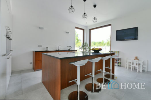 Ekskluzywny i nowoczesny dom na Białołęce