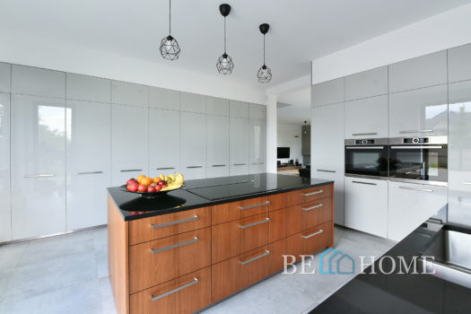 Ekskluzywny i nowoczesny dom na Białołęce