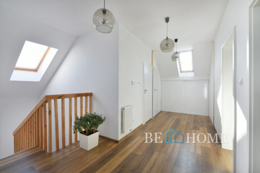 Nowoczesny dom w Stanisławowie Pierwszym