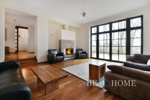 Luksusowa rezydencja przy lesie