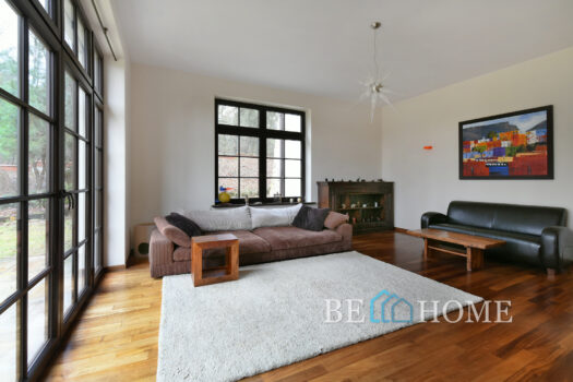 Luksusowa rezydencja przy lesie