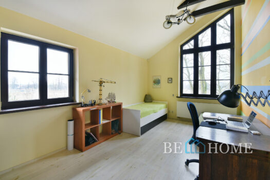 Luksusowa rezydencja przy lesie