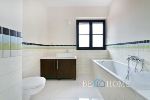 Luksusowa rezydencja przy lesie