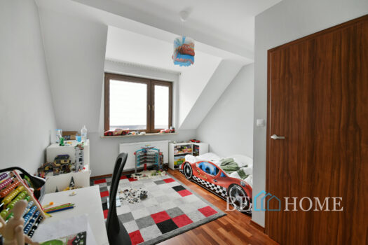 Klimatyczny bliźniak w świetnej lokalizacji