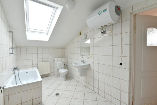 Budynek wielorodzinny – 13 mieszkań