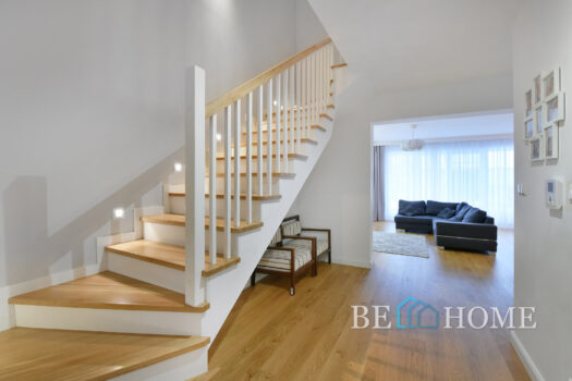 Nowoczesny dom w Zielonce