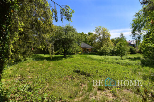 Klimatyczna działka na Choszczówce