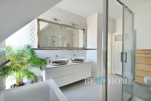 Nowoczesny segment w Markach