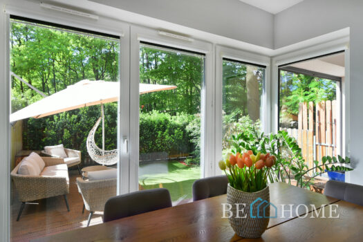 Nowoczesny 3 pokojowy apartament z ogródkiem