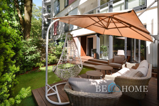Nowoczesny 3 pokojowy apartament z ogródkiem