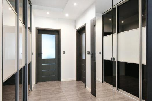 Nowoczesny 3 pokojowy apartament z ogródkiem