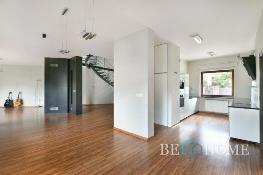 Luksusowy dom z basenem