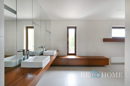 Luksusowy dom z basenem